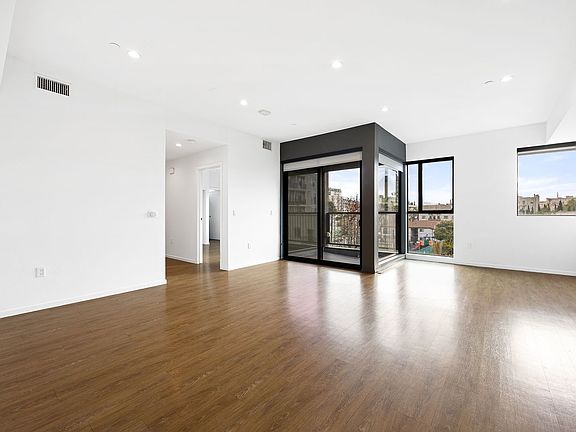 2nd image of 1737 N Las Palmas Ave #306FS