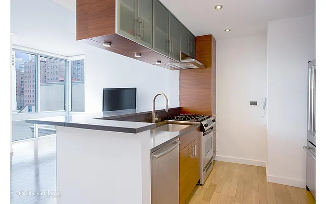 Sold by Douglas Elliman | media 5