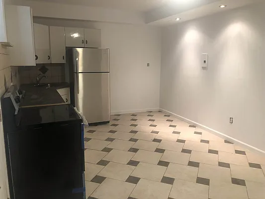 Rented by Signature Spaces NYC Corp | media 32