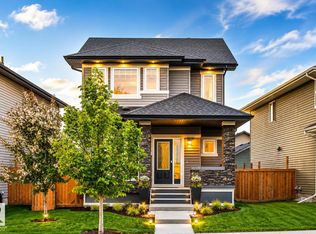 16015 11th Ave SW, Edmonton, AB T6W 2H6