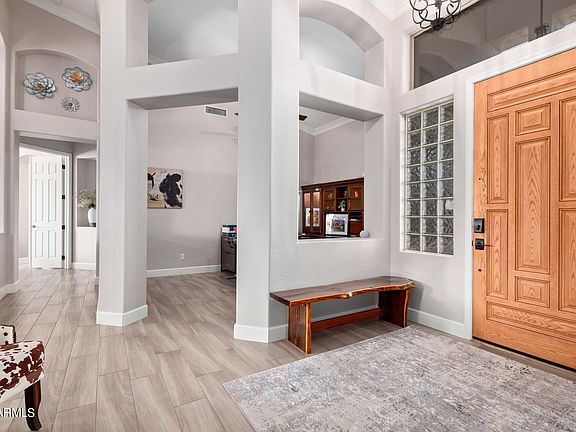 3rd image of 1141 E KAIBAB Place