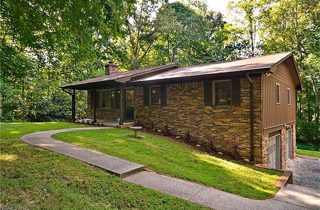 1st image of 180 Beechwood Lakes Dr