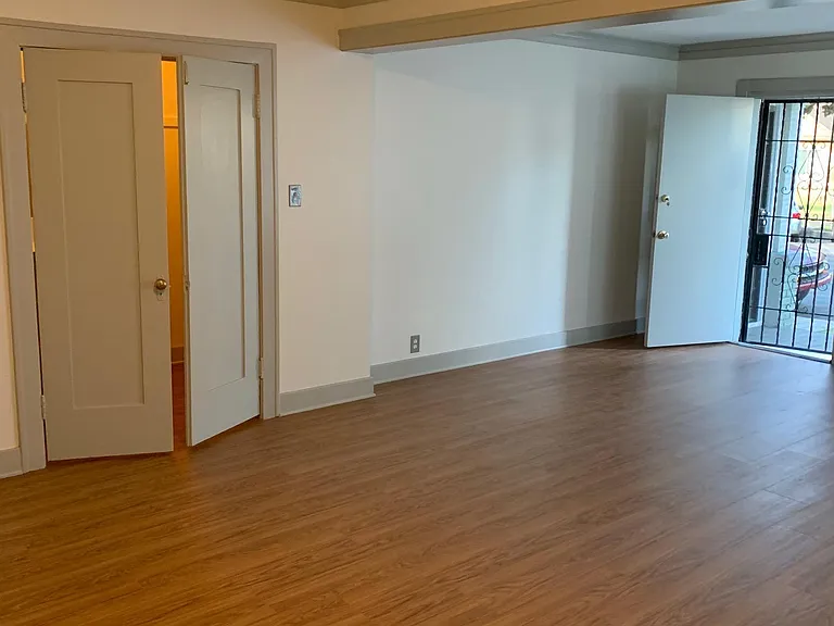 758 Lime Ave — Photo 6