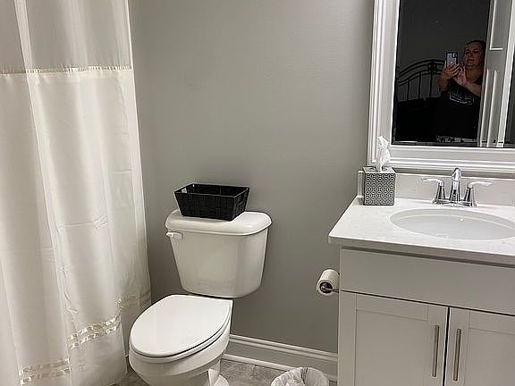 Upstairs bathroom
