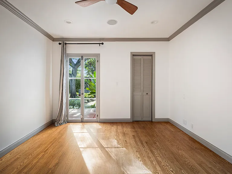1169 S Sierra Bonita Ave — Photo 31