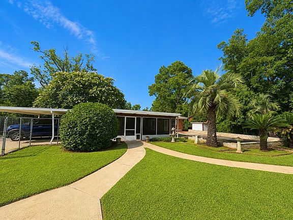 3rd image of 2408 Whispering Pines Cir