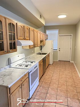 2nd image of 4614 N Kedzie Ave APT 203