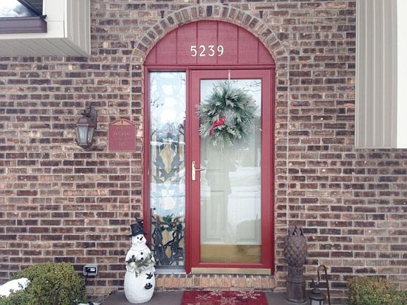 2nd image of 5239 Crestway Dr