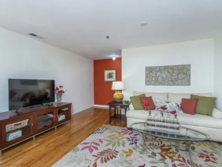 30 Federal Hill Rd #13 — Photo 3