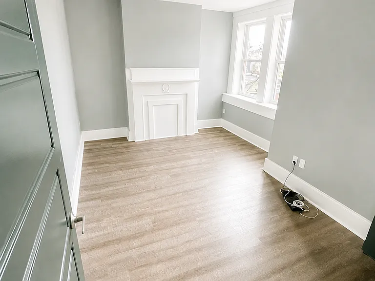 1656 Broadway Ave #201 — Photo 6