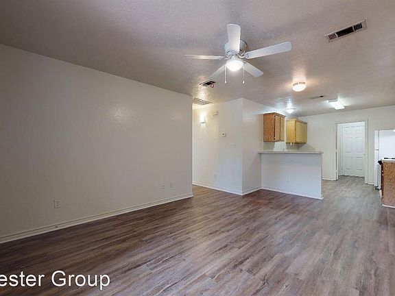 3rd image of 3627 Elaine Dr