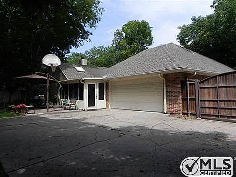 4th image of 354 Meadowcreek Dr