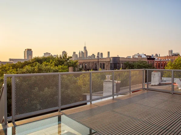 205 Clinton Street image 36 of 38