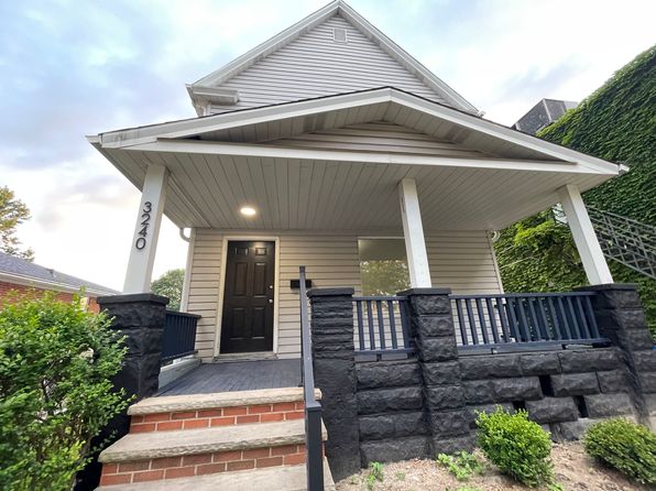 3240 W 127th St