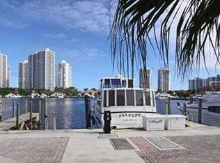 3570 Magellan Cir APT 223-2, Aventura, FL 33180