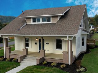403 Opekiska St, Erwin, TN 37650