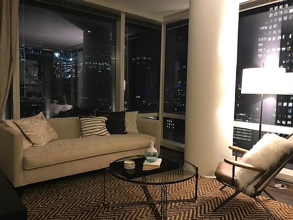 4th image of 1 W Wacker Dr #2615