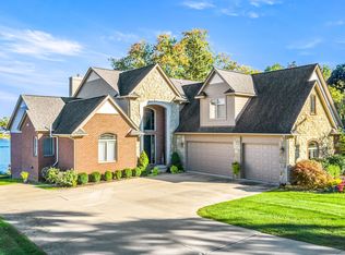 4792 Driftwood Dr, Commerce Township, MI