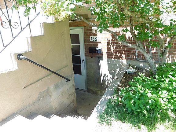 2nd image of 1368 Elm Ave