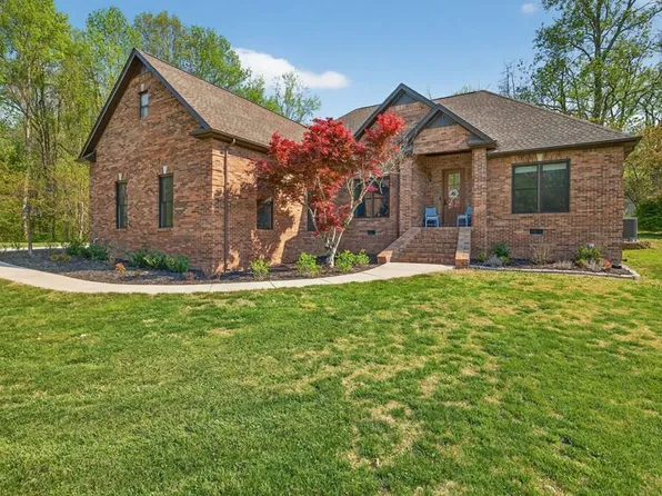 457 S Plantation Dr, Cookeville, TN 38506