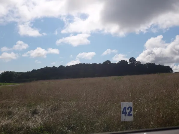 42 Wolf Bnd, East Bernstadt, KY 40729