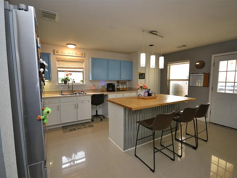 20751 Cypress Post Dr — Photo 5