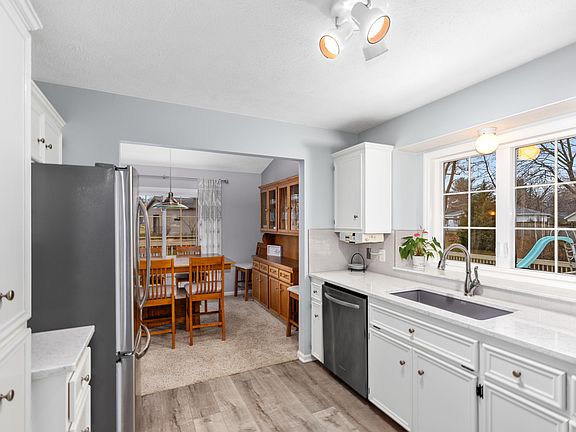 5th image of 4458 Wyatt St SW