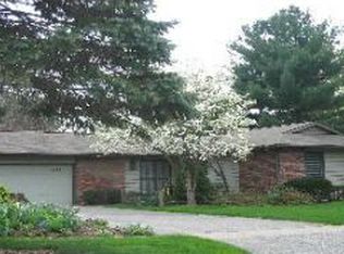 2616 E Round Hill Ln, Bloomington, IN