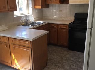 9521 Lawrence Ct APT A, Schiller Park, IL 60176