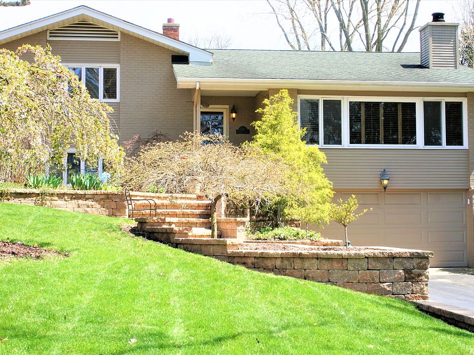1st image of 620 Thornwood Dr