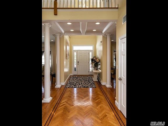 3rd image of 5 Coriegarth Ln