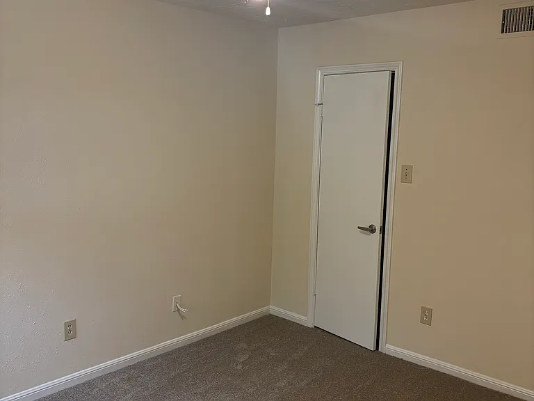 11614 Inga Ln — Photo 7