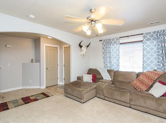 5th image of 3622 E Pearce Dr