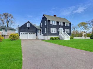 15 Dorset Ln, Babylon, NY 11702