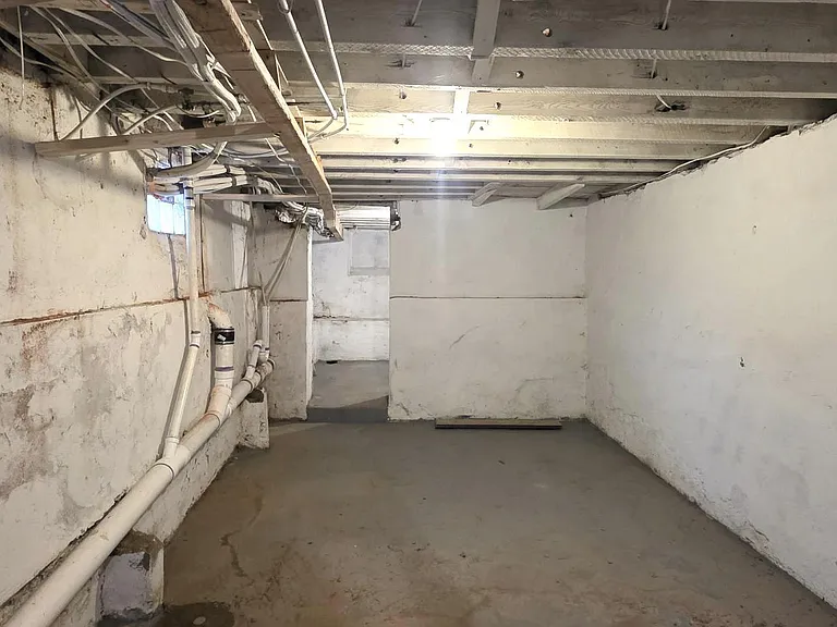 6233 Chew Ave — Photo 22