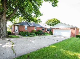 3250 E Wilson Rd, Oaktown, IN 47561