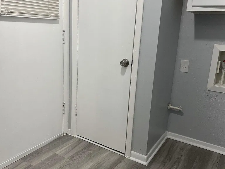 2503 Tolosa Dr — Photo 15