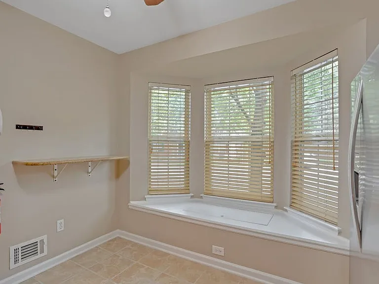 2269 Nash Ct — Photo 10