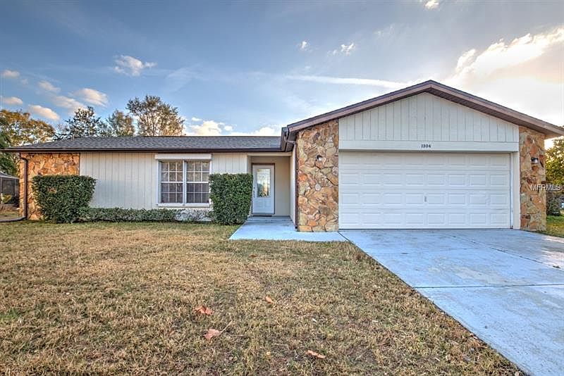 1st image of 1304 Blossom Brook Ct
