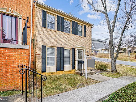 2nd image of 2201 McLean Park Rd