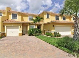 15597 Summit Place Cir, Naples, FL 34119
