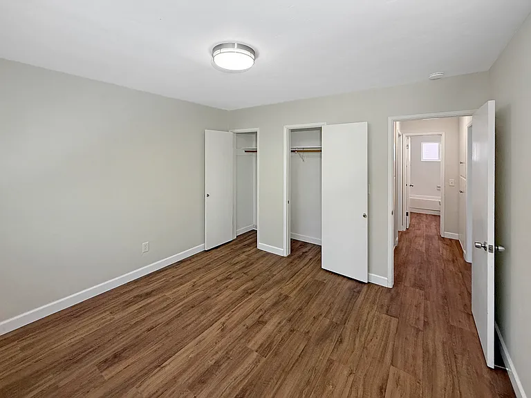 4835 Niagara Ave #2 — Photo 10