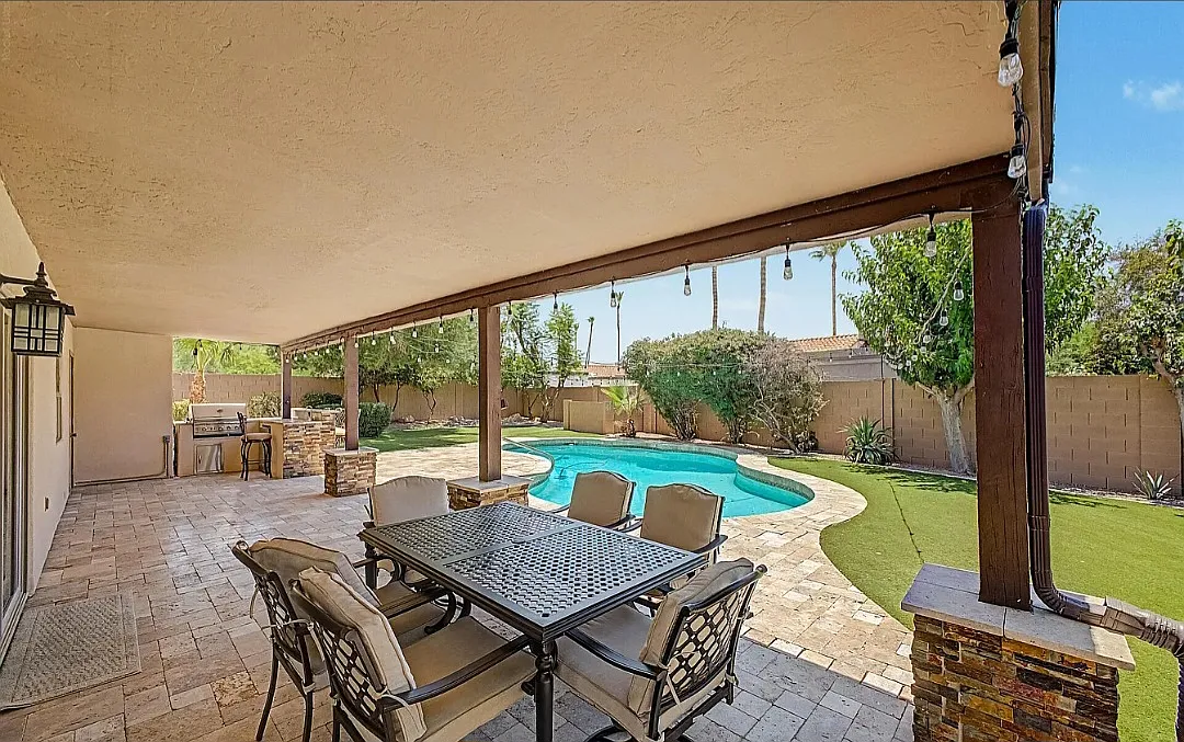5101 E Karen Dr — Photo 4