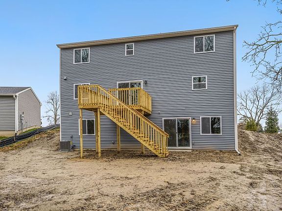 3rd image of 14839 Meadow Brown Dr