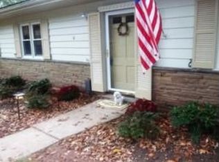 3 Circle Dr, Lebanon, NJ 08833