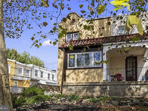 3rd image of 3437 Osmond St