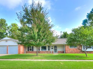 1201 Greenbriar Ct, Norman, OK 73072