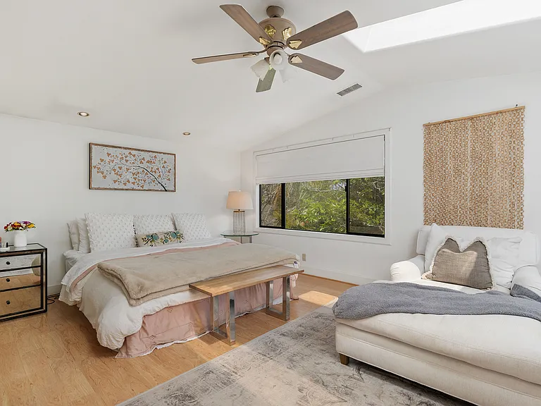 402 Glencrest Dr — Photo 11