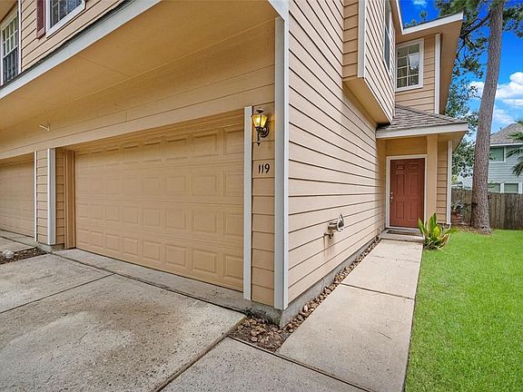 Walkway leading up to the front door