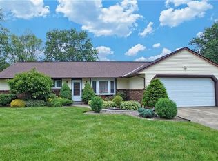 8275 Dallas Dr, Mentor, OH 44060